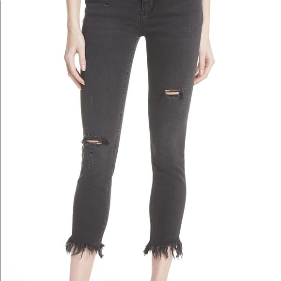 HOST PICK ⭐️ Great Heights Frayed Jeans - Picture 2 of 5